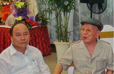 Người tiên phong phát triển kinh tế tư nhân, kinh tế tập thể